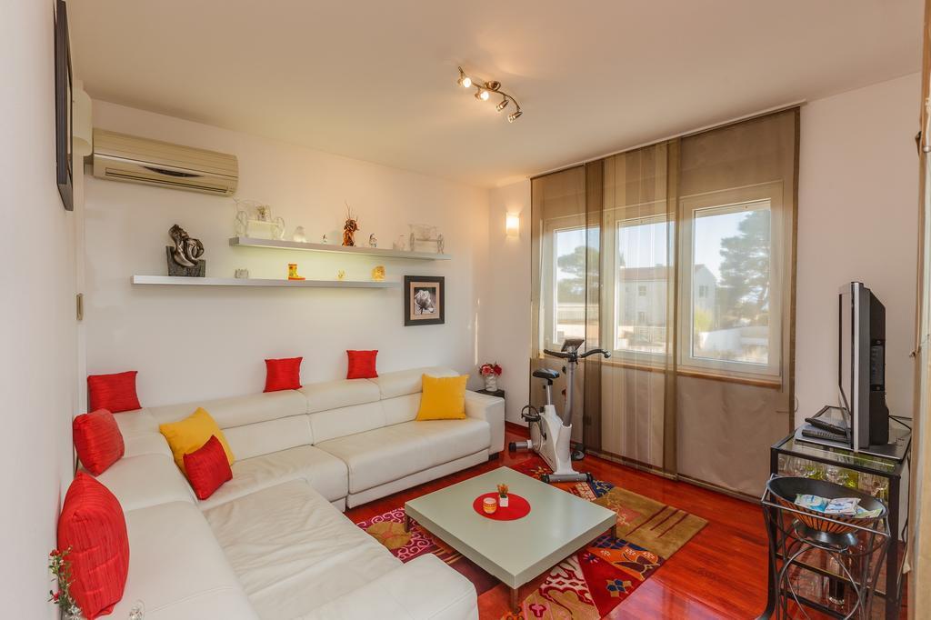 Apartments Zenta Split Exterior photo